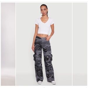 VIP Camouflage Cargo Pocket Straight Leg Jeans - Gray